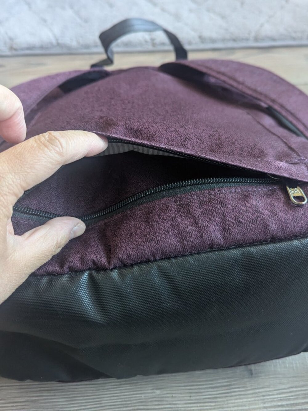 Sherpani Sojourn Travel Anti Slash Convertible Tote Backpack Purple Black - Picture 7 of 16
